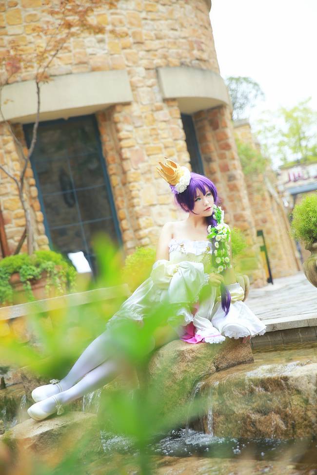 Cosplay福利/萝莉白丝美腿东条希cosplay福利图片