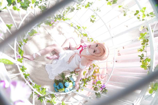 Cosplay福利/刀剑神域亚丝娜御姐性感蕾丝裸足cosplay福利