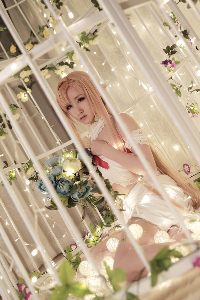 Cosplay福利/刀剑神域亚丝娜御姐性感蕾丝裸足cosplay福利
