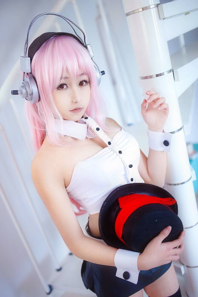 Cosplay福利/魔术师超级索尼子巨乳黑丝腿控cosplay宅男福利