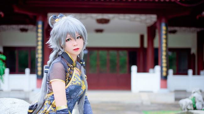 Cosplay福利/VOCALOID洛天依御姐旗袍丰臀美腿cosplay福利诱惑