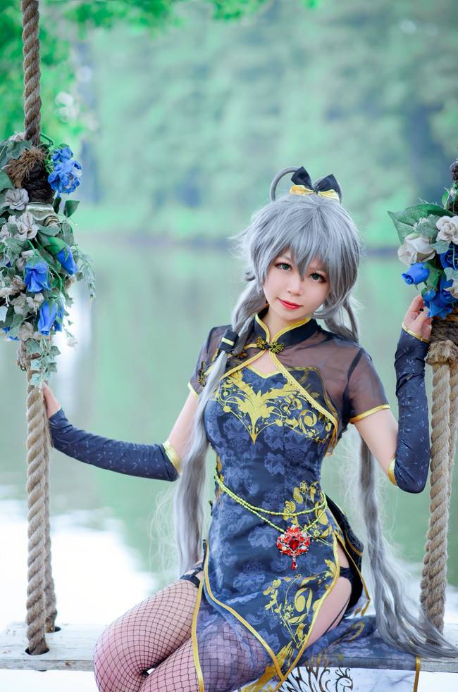 Cosplay福利/VOCALOID洛天依御姐旗袍丰臀美腿cosplay福利诱惑