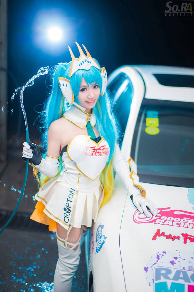 Cosplay福利/宅男女神VOCALOID初音未来御姐长腿cosplay福利