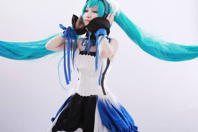 Cosplay福利/VOCALOID初音未来性感美腿黑丝cosplay福利