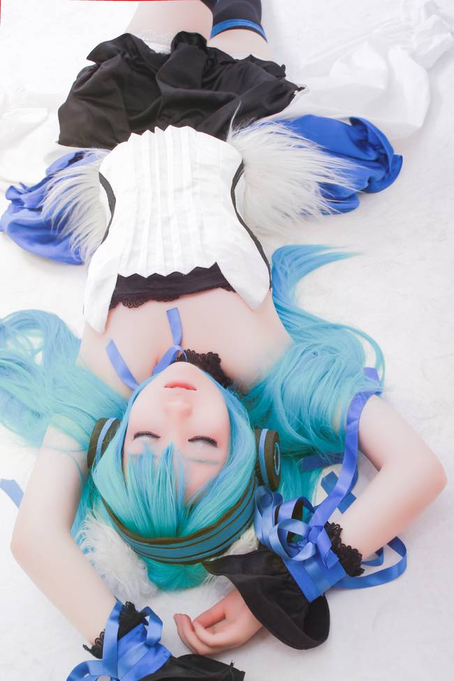 Cosplay福利/VOCALOID初音未来性感美腿黑丝cosplay福利