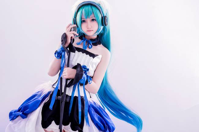 Cosplay福利/VOCALOID初音未来性感美腿黑丝cosplay福利