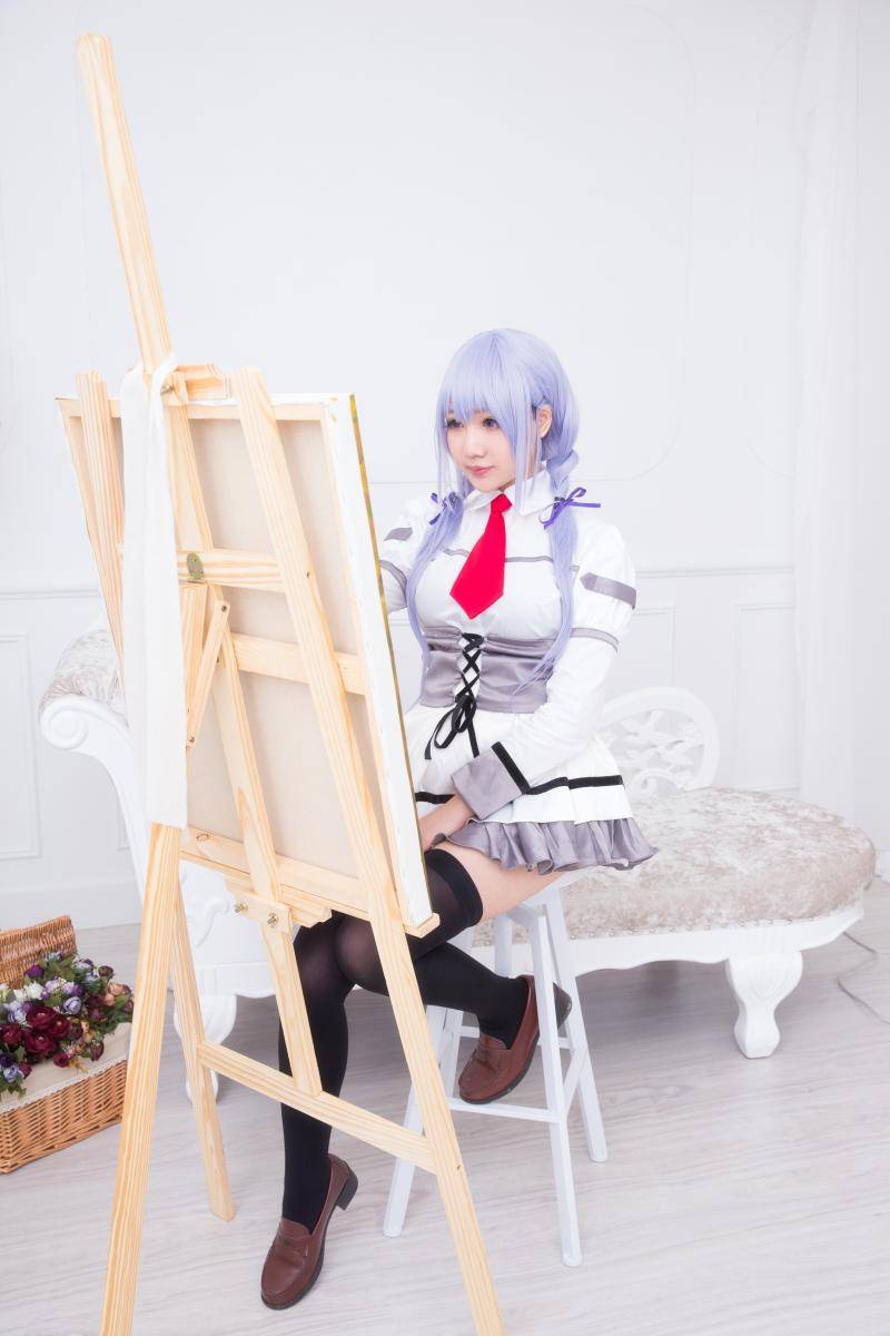 Cosplay福利/福利娘和小黄油更配哦！「末日素描」美少女福利COS