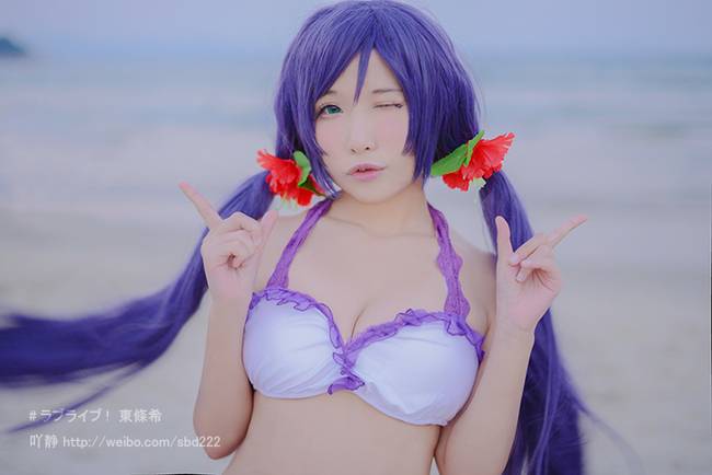 Cosplay福利/Love Live!矢泽妮可泳装萝莉裸足cosplay福利