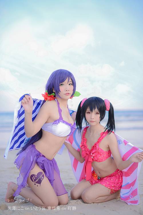 Cosplay福利/Love Live!矢泽妮可泳装萝莉裸足cosplay福利