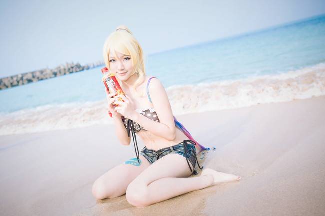 Cosplay福利/Love Live!绚濑绘里沙滩比基尼腿控cosplay福利
