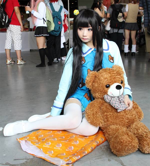 Cosplay福利/「神的记事本」爱丽丝白丝Cosplay场照套图