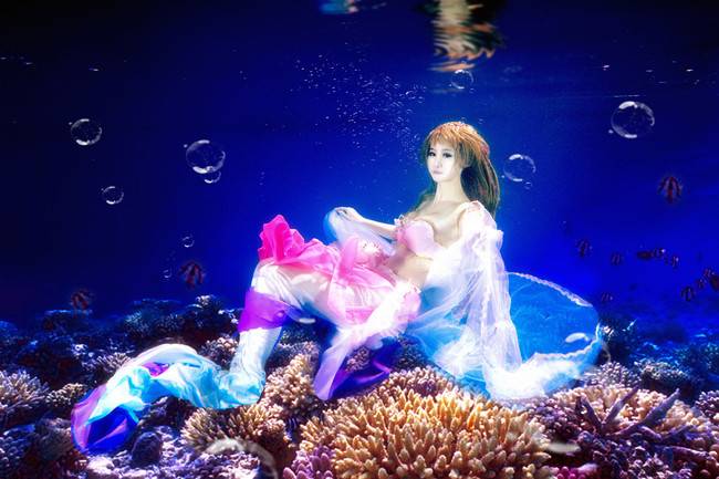 Cosplay福利/Love Live!南小鸟美女水下cosplay