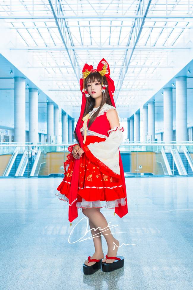 Cosplay福利/原作:东方Project 角色:博麗靈夢 Cn:此方