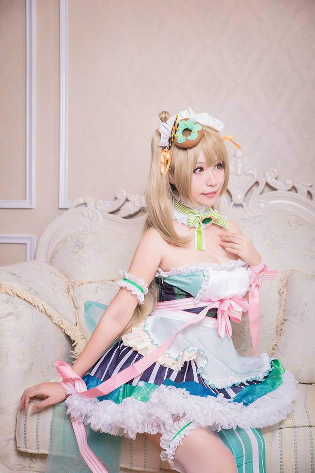Cosplay福利/巨乳萝莉Love Live!南小鸟腿控cosplay福利