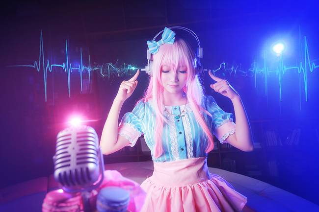 Cosplay福利/巨乳萝莉超级索尼子白丝足控cosplay福利