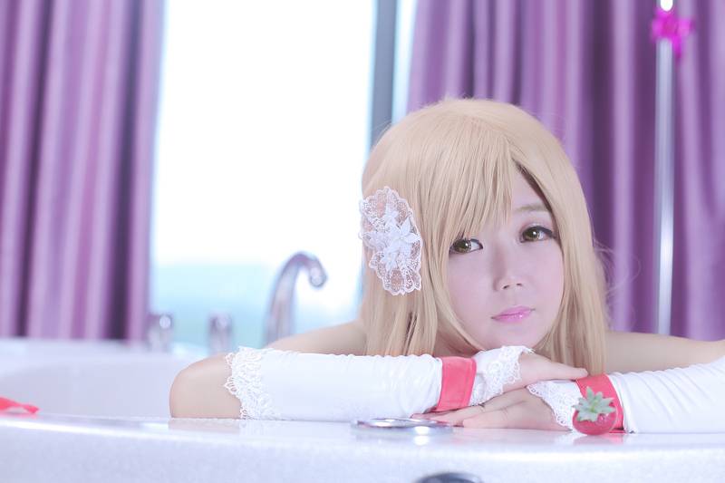 Cosplay福利/小樱笨笨熊的亚丝娜美腿裸足福利COS私房套图