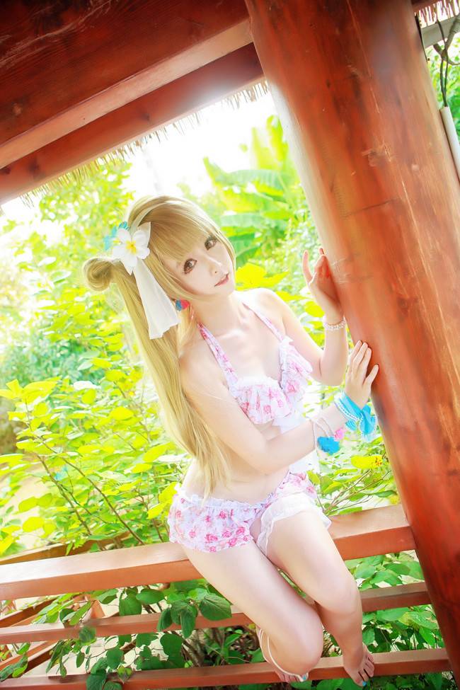Cosplay福利/Love Live!南小鸟裸足美腿比基尼cosplay福利套图
