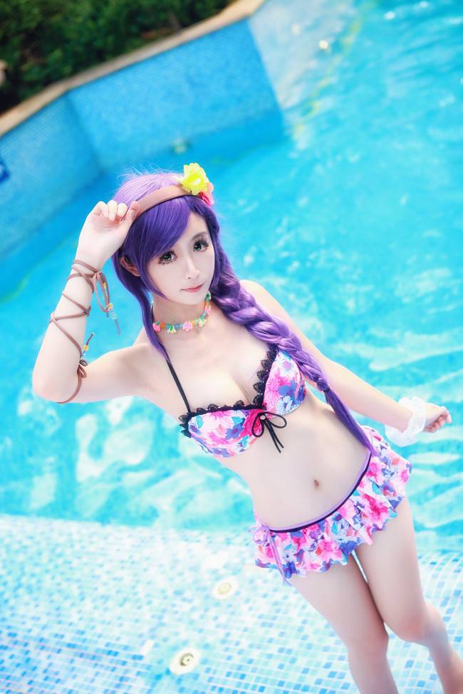 Cosplay福利/Love Live!南小鸟裸足美腿比基尼cosplay福利套图