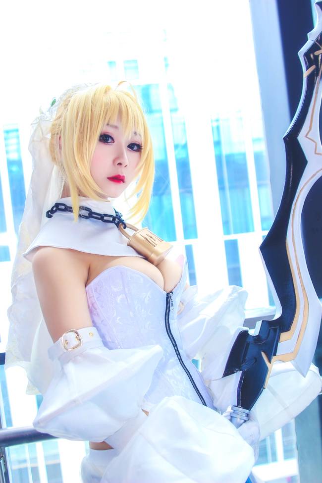 Cosplay福利/巨乳美腿SABER尼禄白丝性感cosplay福利集锦