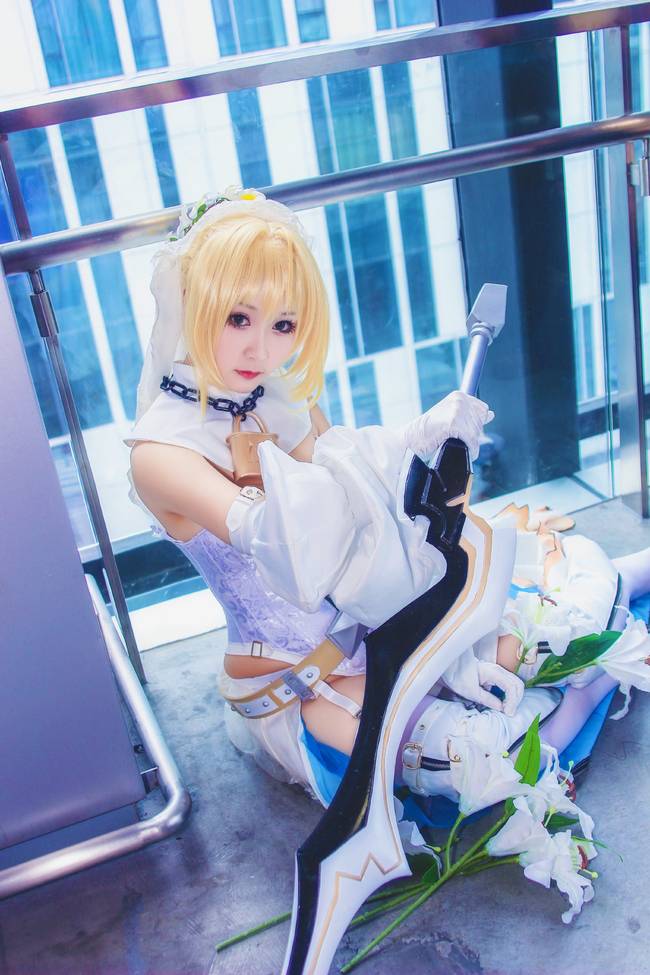 Cosplay福利/巨乳美腿SABER尼禄白丝性感cosplay福利集锦