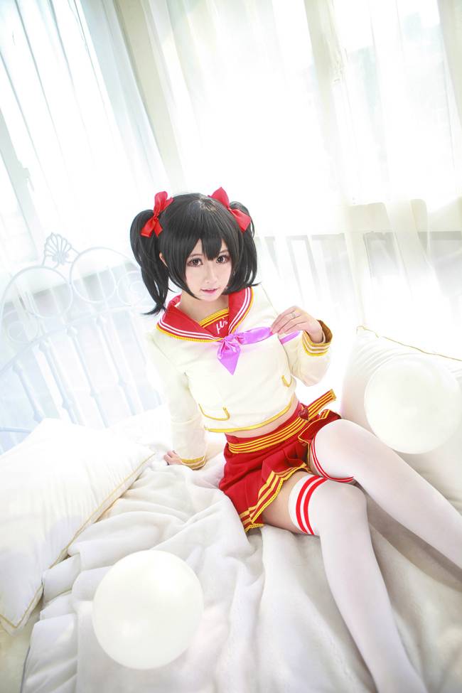 Cosplay福利/Love Live!矢泽妮可JK制服白丝美腿cosplay私房福利