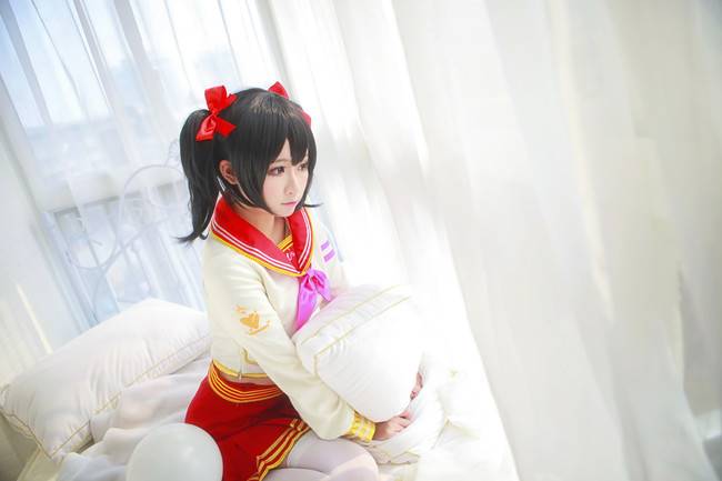 Cosplay福利/Love Live!矢泽妮可JK制服白丝美腿cosplay私房福利