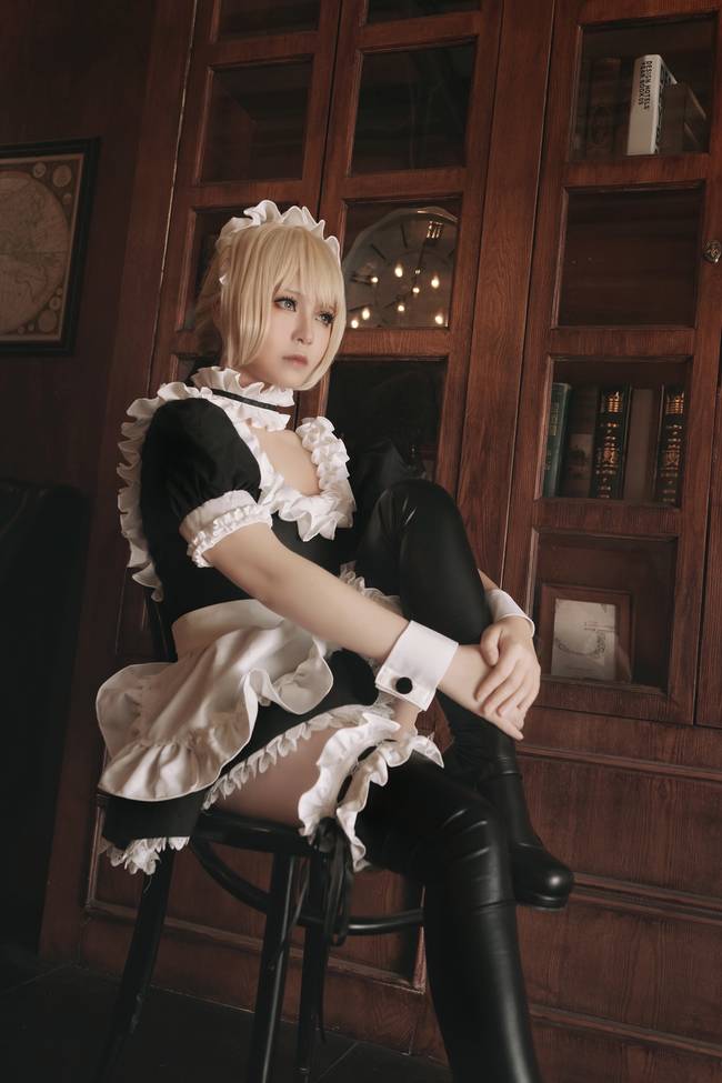 Cosplay福利/Fate Stay Night Saber女仆装性感