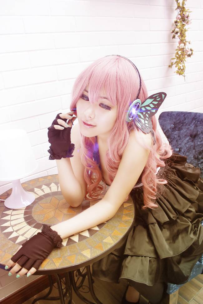 Cosplay福利/VOCALOID巡音流歌性感美女巨乳cosplay福利