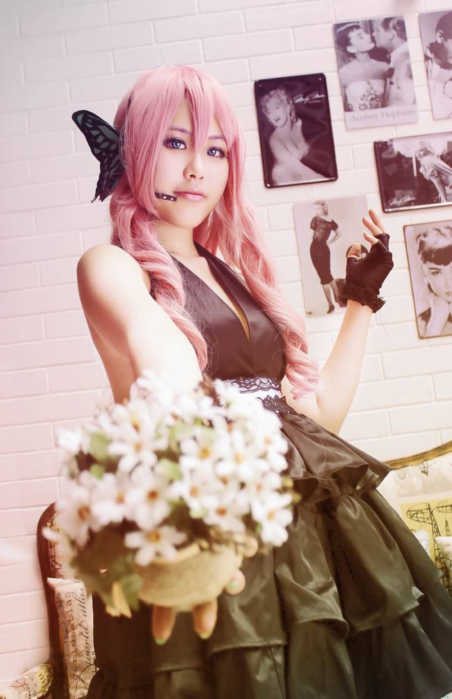 Cosplay福利/VOCALOID巡音流歌性感美女巨乳cosplay福利