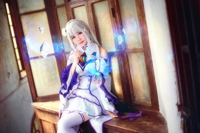 Cosplay福利/Re从零开始的异世界生活艾米莉娅腿控白丝cosplay福利