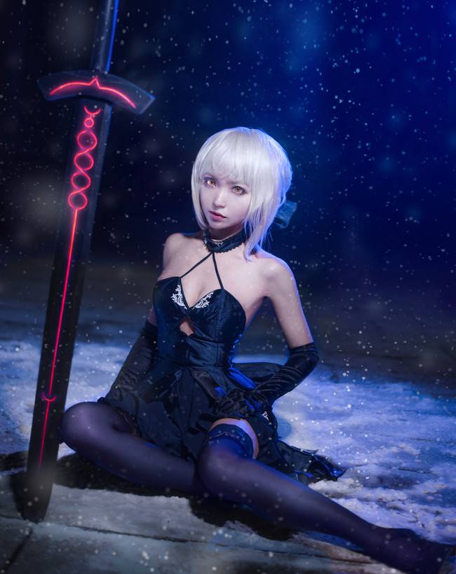 Cosplay福利/Fate/Grand Order 黑saber 满破