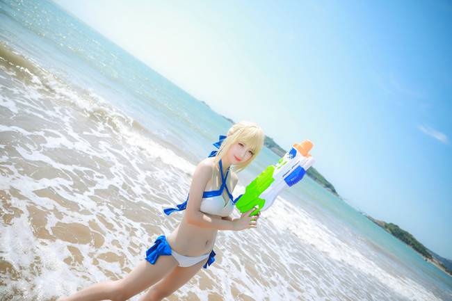 Cosplay福利/saber水着 原作:Fate 角色:阿尔托利亚·潘德拉贡 Cn:-猫大-