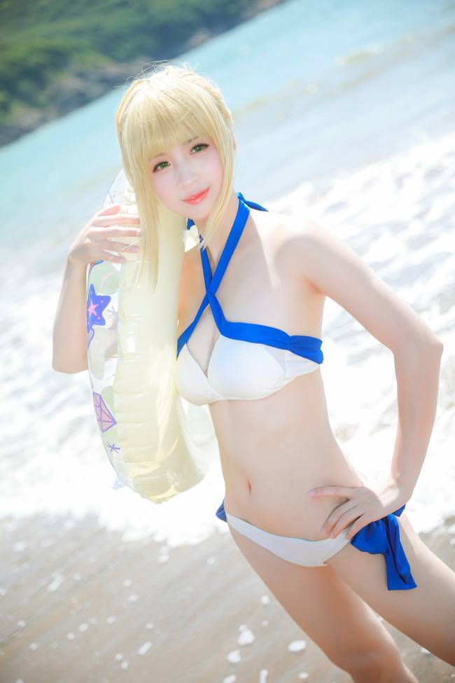 Cosplay福利/saber水着 原作:Fate 角色:阿尔托利亚·潘德拉贡 Cn:-猫大-