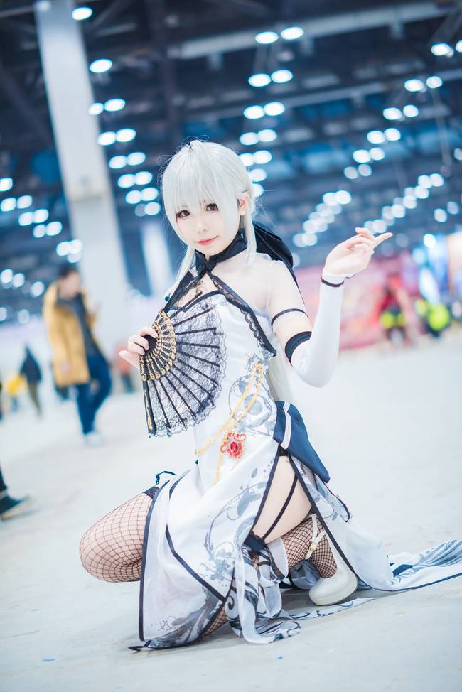 Cosplay福利/「场照」弱音 金丝雀旗袍ver.