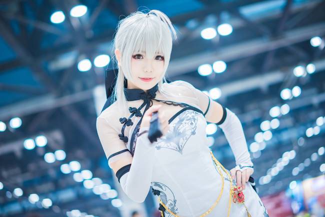 Cosplay福利/「场照」弱音 金丝雀旗袍ver.