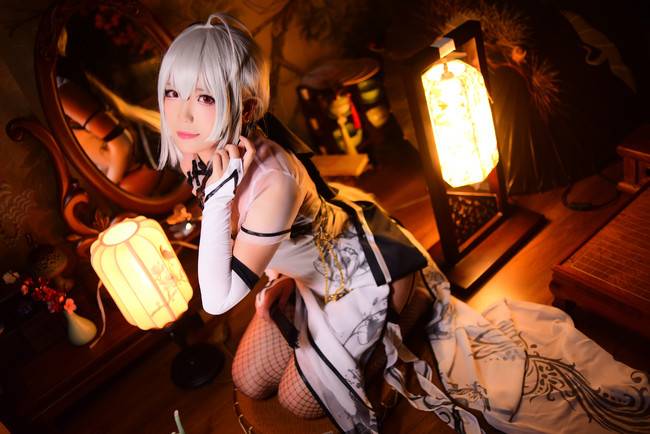 Cosplay福利/VOCALIOD 弱音ハク 金丝雀ver.