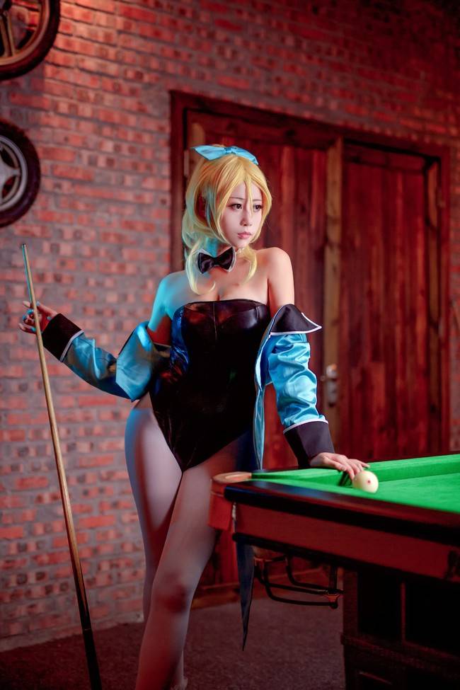 Cosplay福利/绚濑绘里 Cn:林妤LINYU 灰丝袜美腿