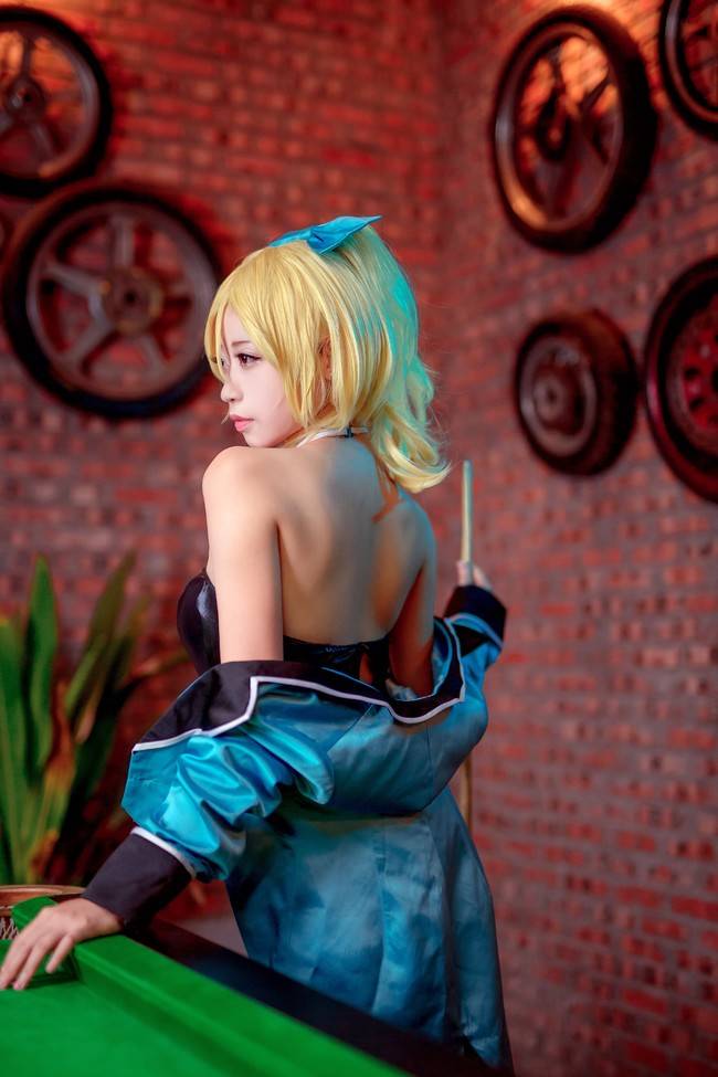 Cosplay福利/绚濑绘里 Cn:林妤LINYU 灰丝袜美腿