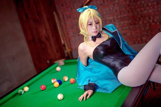Cosplay福利/绚濑绘里 Cn:林妤LINYU 灰丝袜美腿
