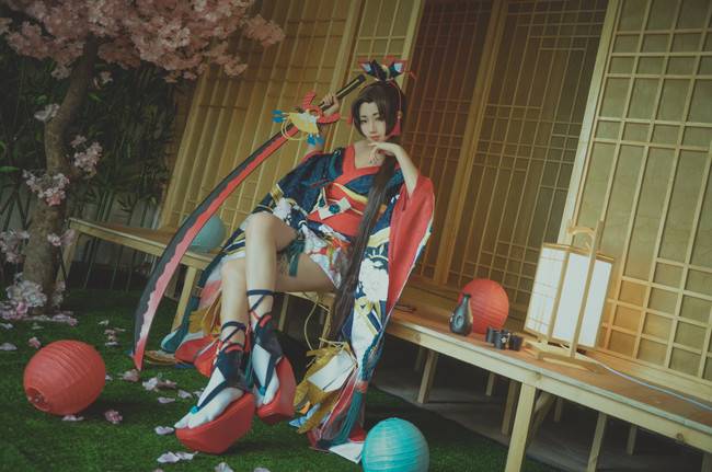 Cosplay福利/妖刀姬樱雨刀舞 美腿御姐