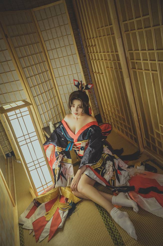 Cosplay福利/妖刀姬樱雨刀舞 美腿御姐