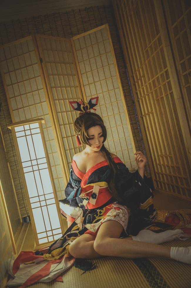 Cosplay福利/妖刀姬樱雨刀舞 美腿御姐