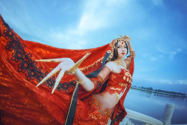 Cosplay福利/原作:剑侠情缘网络版叁 角色:探雪 Cn:阿八八八w