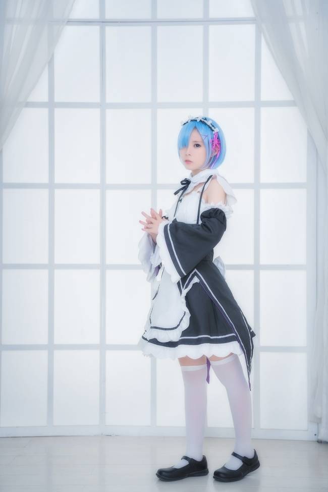 Cosplay福利/蕾姆萝莉白丝诱惑cosplay福利