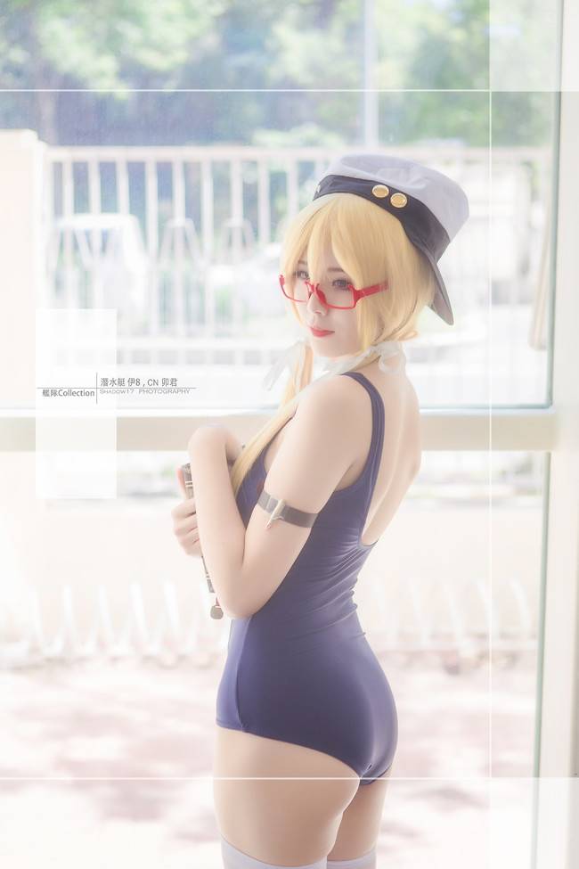 Cosplay福利/舰队Collection 伊8萝莉白丝死库水美腿cosplay福利图片