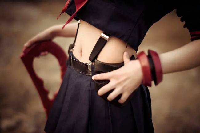 Cosplay福利/KILL la KILL缠流子美女腿玩年