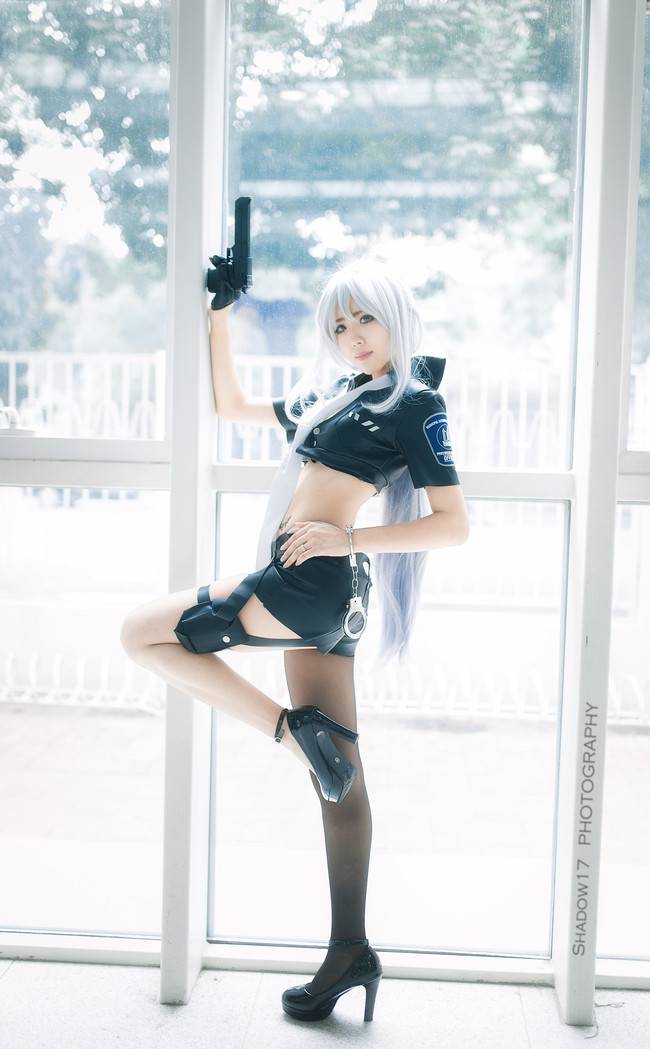 Cosplay福利/VOCALOID 弱音性感女警cos制服美腿