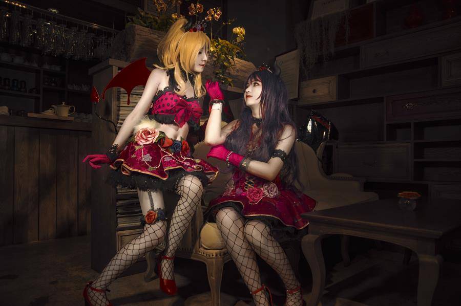 Cosplay福利/美女御姐绚濑绘里小恶魔觉醒cosplay图片