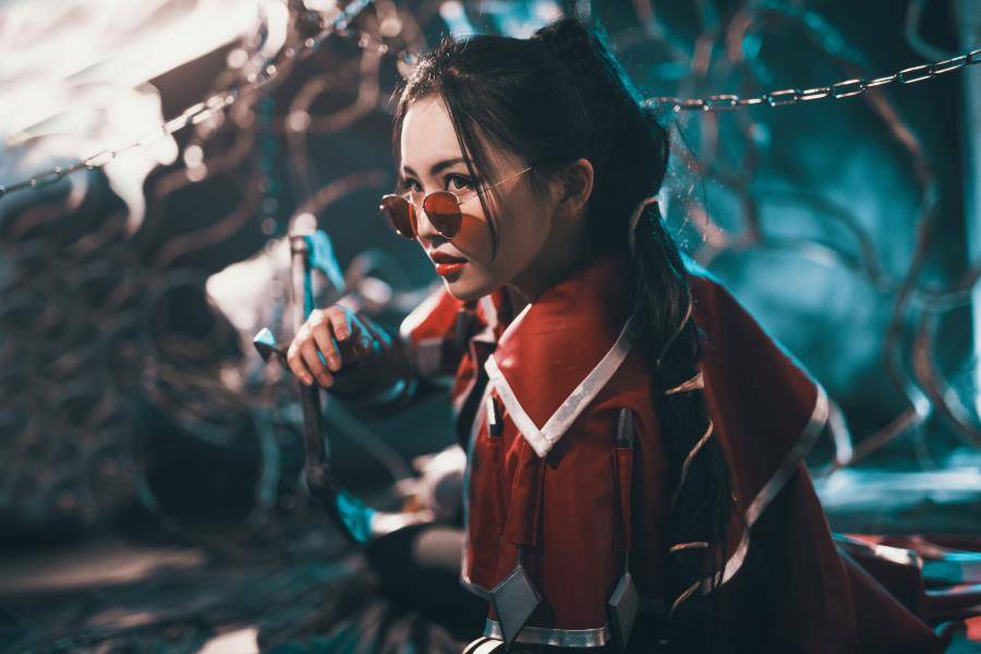 Cosplay福利/御姐风！英雄联盟暗夜猎手薇恩cosplay图片