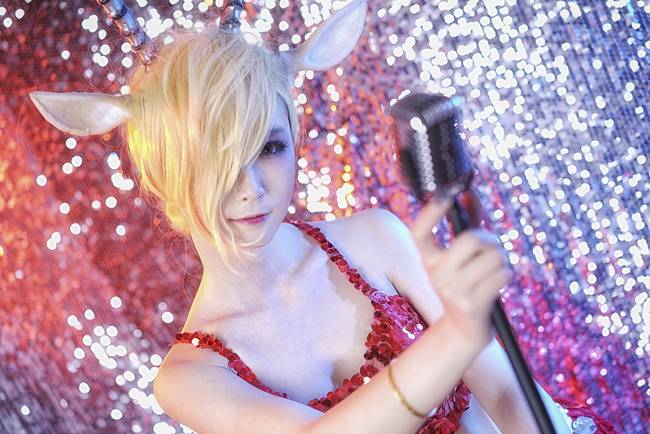 Cosplay福利/疯狂动物城 夏奇羊 性感美女腿玩年cosplay福利